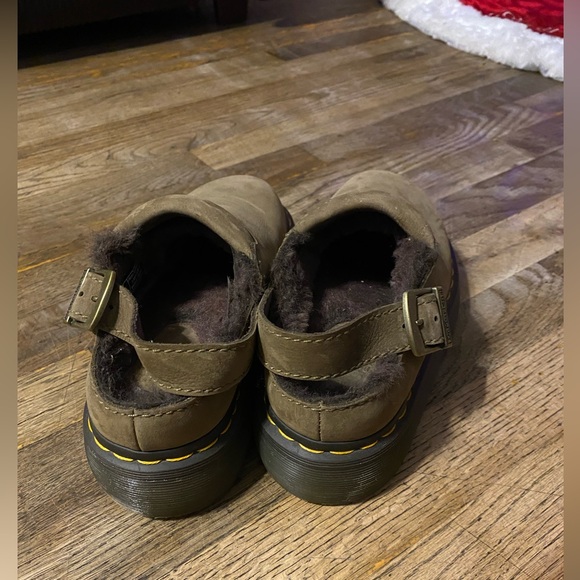 Dr. Martens Laketen Buttersoft Slingback Mule - Picture 3 of 7